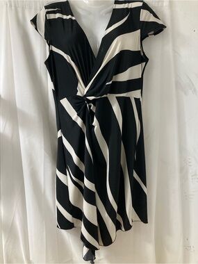 RAPZ Zebra Print Twist Front Midi Dress Black White Size 8